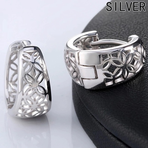 NEW!๐๐ROSE๐๐GOLDEN! SMALL!FILIGREE HOOPS!๐๐ - Picture 5 of 8